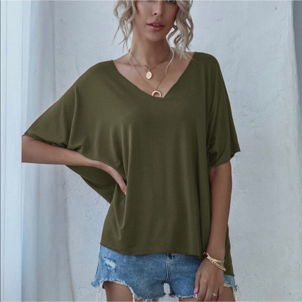 Aluna Levi Olive Green Basic Oversized Tee